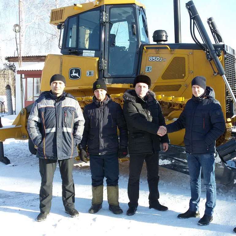 «Алтай – Форест» выбрал бульдозер John Deere для работы в сложных условиях «Алтай – Форест» выбрал бульдозер John Deere для работы в сложных условиях